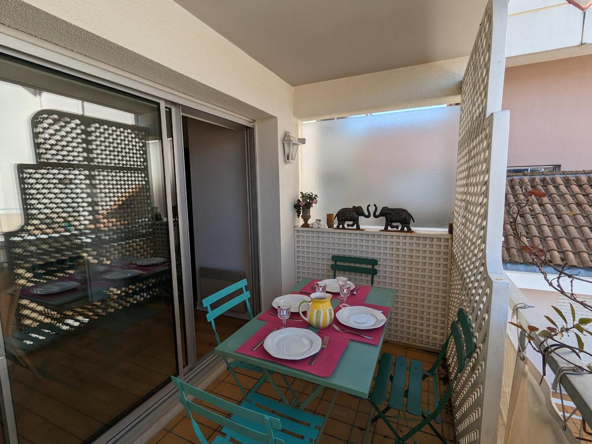 Arcachon Centre: Beau T2 53M² Avec Terrasse, Parking, Ascenseur, Proche Plage Et Commerces - Fr-1-420-93 Экстерьер фото