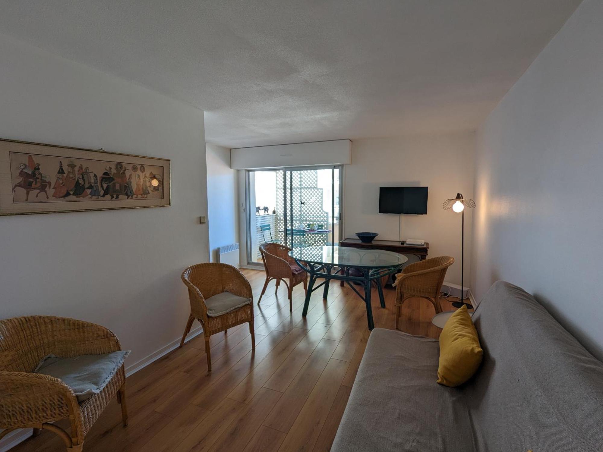 Arcachon Centre: Beau T2 53M² Avec Terrasse, Parking, Ascenseur, Proche Plage Et Commerces - Fr-1-420-93 Экстерьер фото